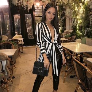 PrettyLittleThing Monochrome Front Tie Long Blouse